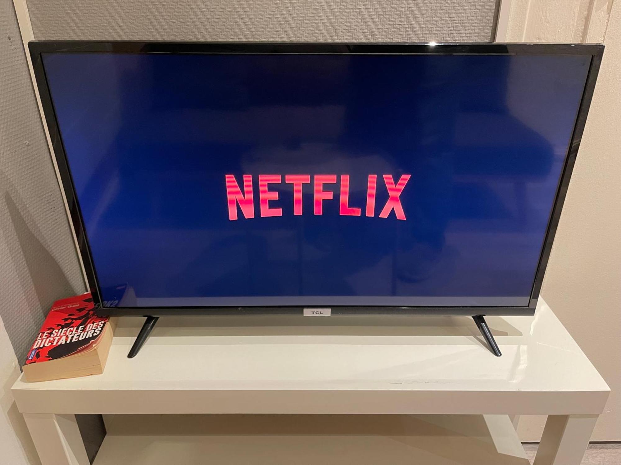 010 Chic & Cosy F1 29M2 Hypercentre Wifi Smart Tv Netflix Apartman Saint-Etienne  Kültér fotó